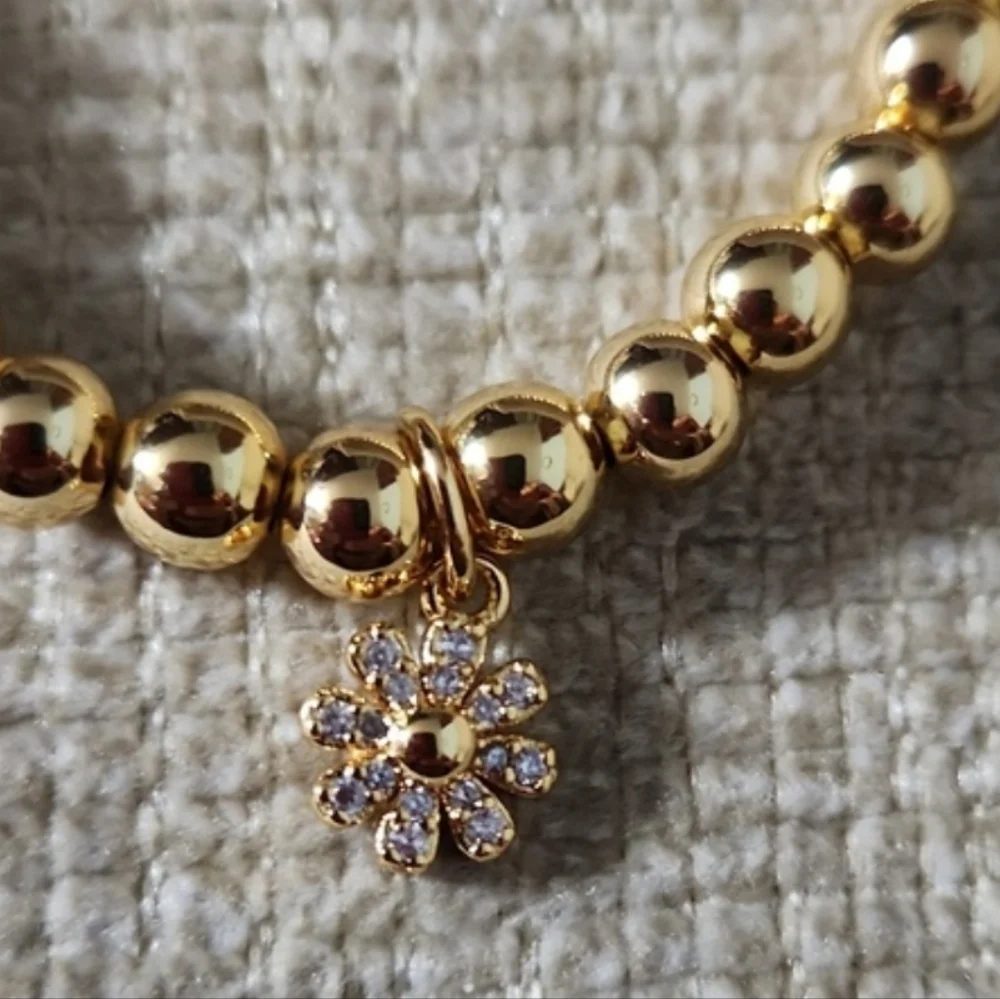 Kate Spade Rainbow JoyPavé Flower Charm Beaded Stretch Bracelet - Picture 3 of 5